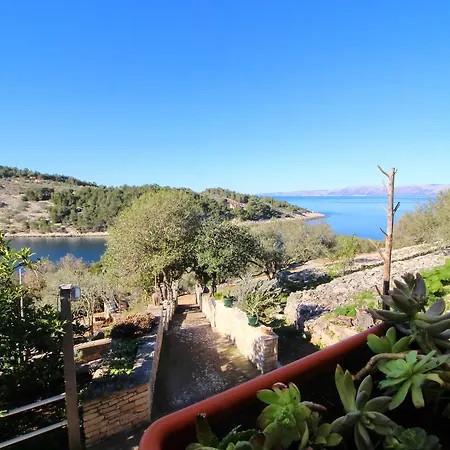 Stone House Prihonja * Vela Luka